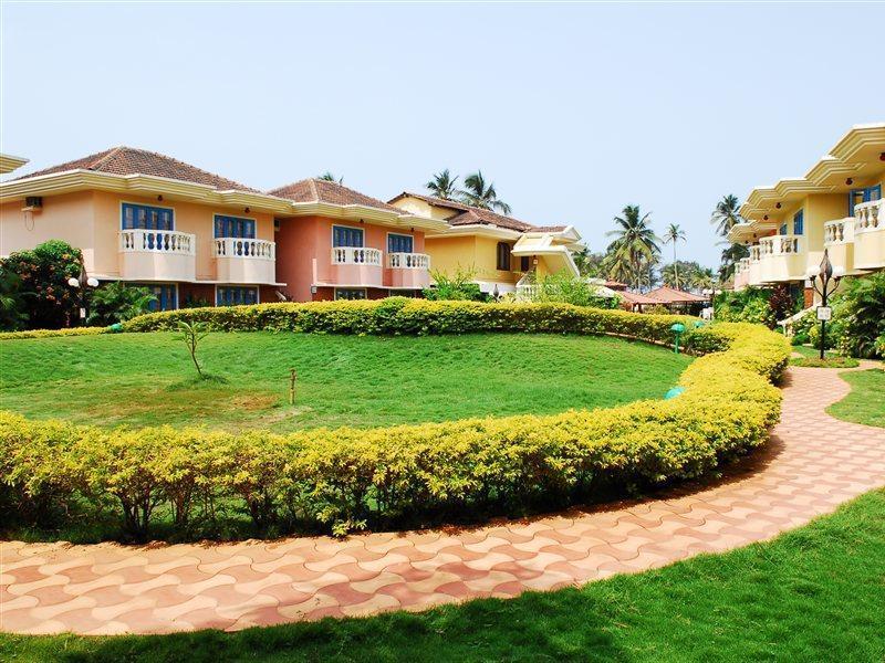 Coconut Grove Beach Resort Colva Bagian luar foto