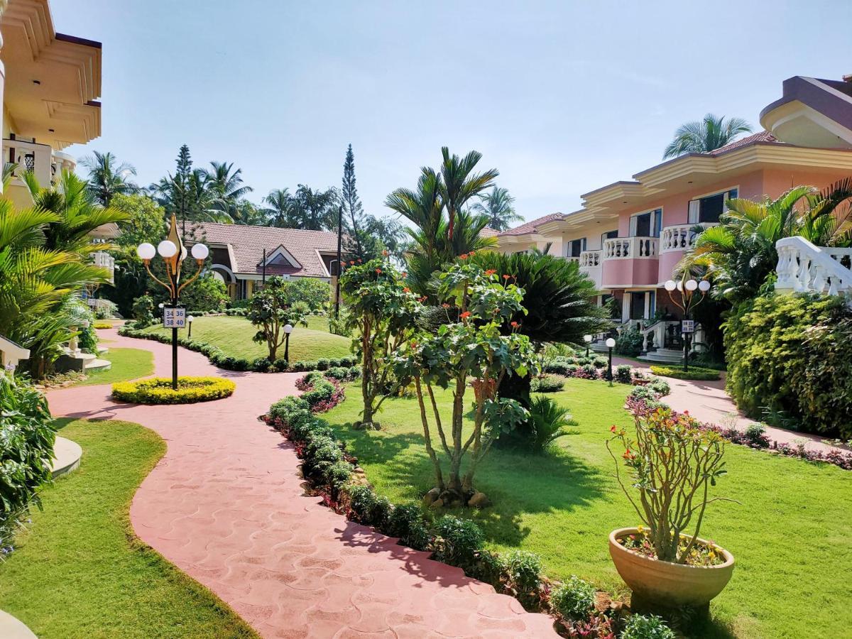 Coconut Grove Beach Resort Colva Bagian luar foto