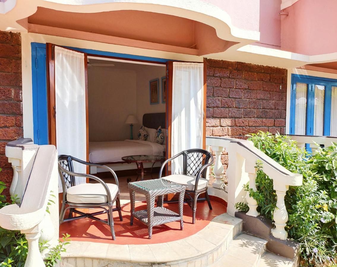 Coconut Grove Beach Resort Colva Bagian luar foto