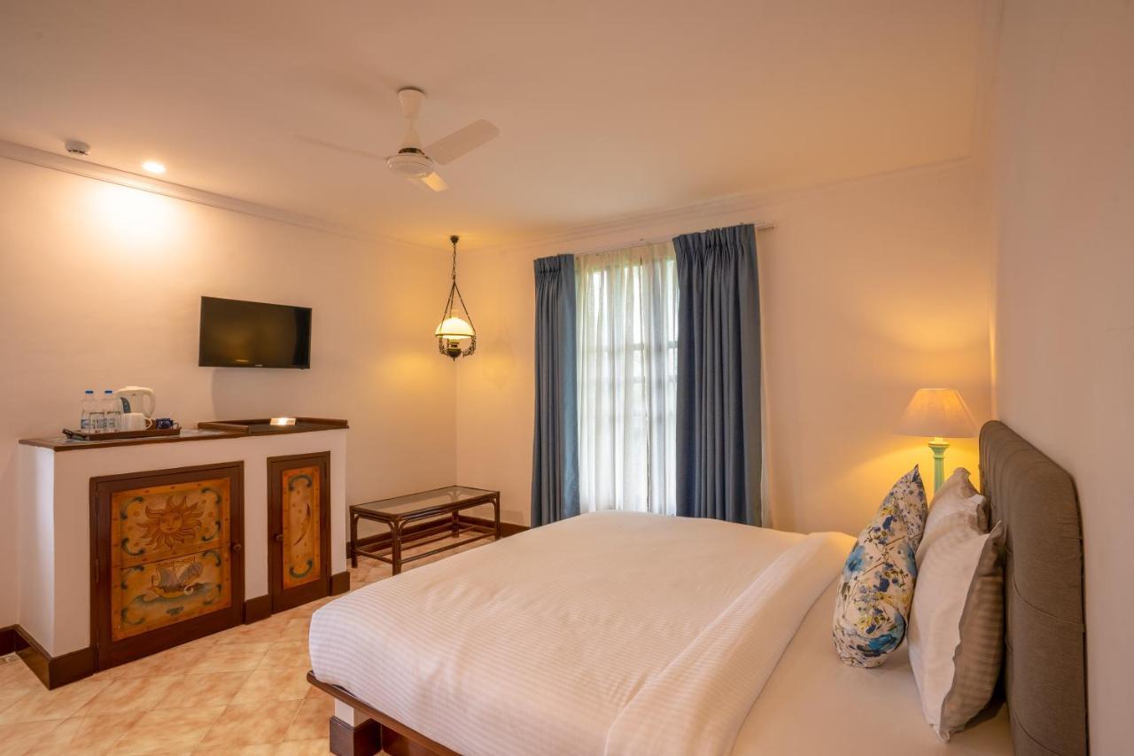 Coconut Grove Beach Resort Colva Bagian luar foto