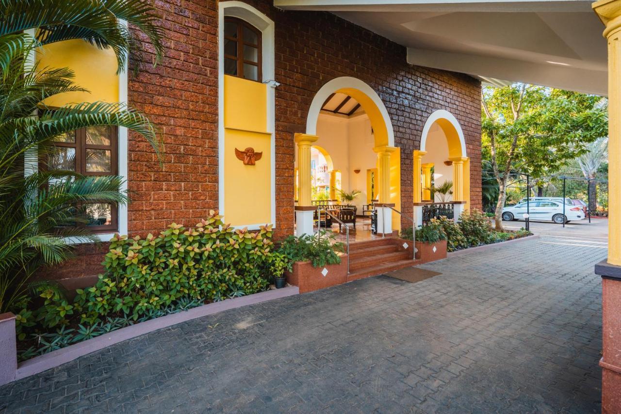 Coconut Grove Beach Resort Colva Bagian luar foto